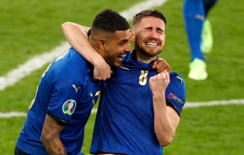 Chelsea chia tay nhà vô địch Euro 2020