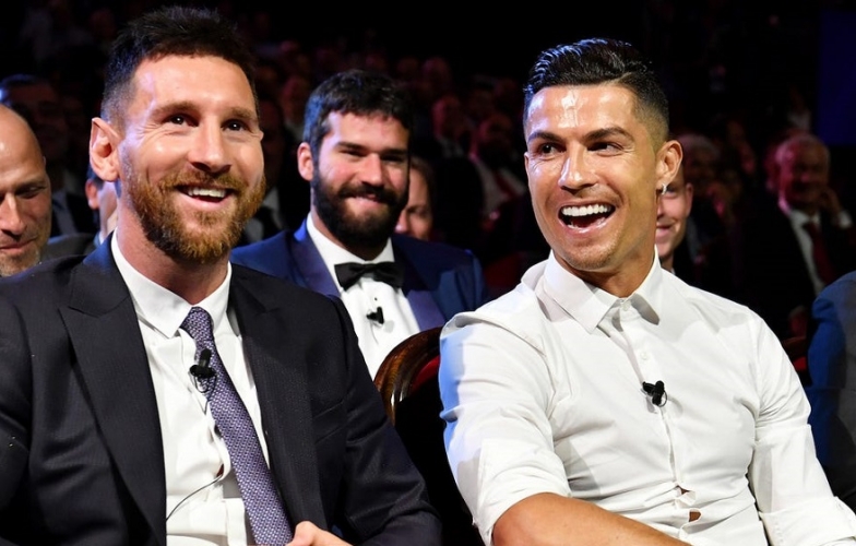 Cựu sao MU tuyên bố Messi không xứng đáng giành Quả bóng vàng