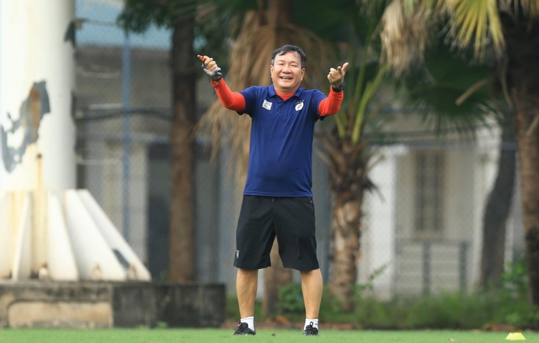 HLV Hà Nội: 'Tôi không quan tâm đến chuyện riêng của Quảng Ninh'