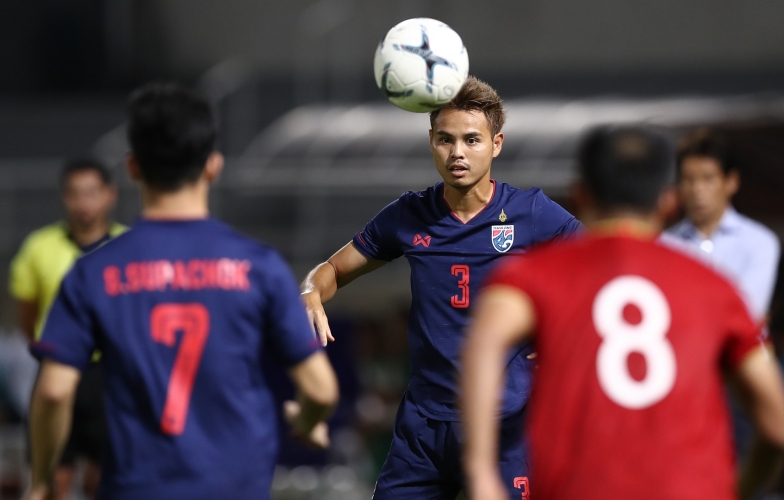 Siêu hậu vệ J.League bị 'ném đá' không thương tiếc vì rời bỏ ĐT Thái Lan