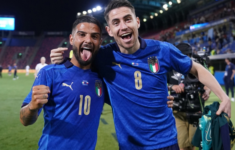 Italia 'bóp ngẹt' Thụy Sĩ, khẳng định là ứng cử viên vô địch hàng đầu!