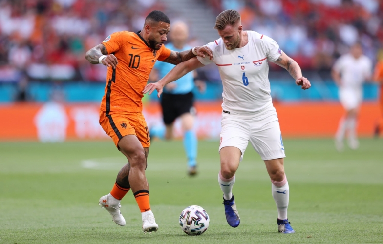 Thẻ đỏ đáng quên, Hà Lan cay đắng rời EURO 2021!