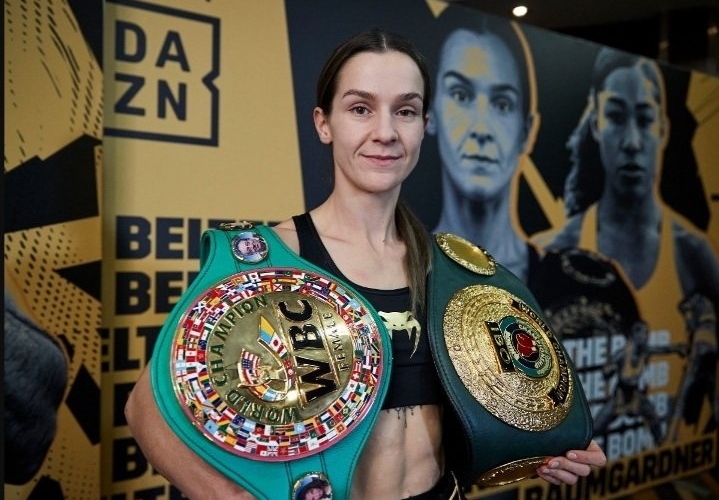 Bị hạ knock out, 'độc cô cầu bại' mất ngôi vô địch thế giới