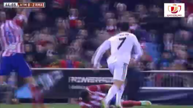 Video bóng đá: Chấn thương kinh hoàng của cầu thủ Atletico