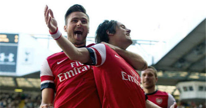 Tomas Rosicky: Premier League sẽ căng thẳng đến ngày cuối cùng