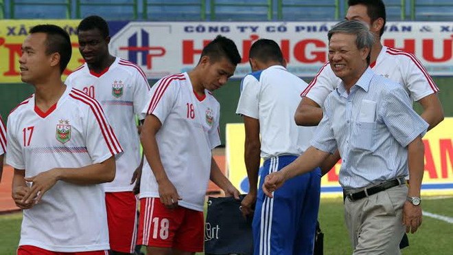 B.Bình Dương đã hồi sinh như thế nào dưới thời HLV Lê Thụy Hải