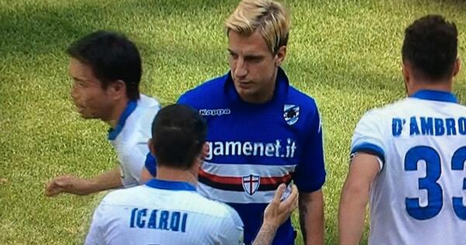 Maxi Lopez từ chối bắt tay “kẻ cướp vợ” Icardi