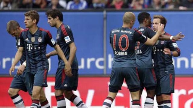 Video bàn thắng: Hamburger 1-4 Bayern (VĐQG Đức 2013/14)