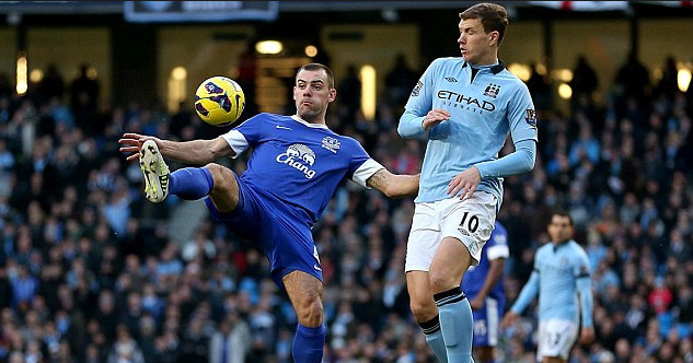 Vì ngôi vô địch, Rodgers đánh tiếng 'cầu viện' Everton