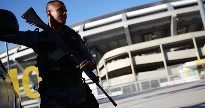 Khuyến cáo tại World Cup 2014: Không phản ứng, la hét... khi bị cướp