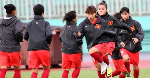 Chuyện những nữ cầu thủ uống trà đá, nhịn ăn để mơ dự… World Cup