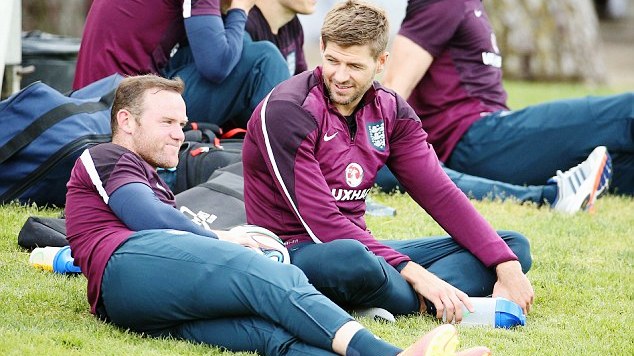 Tuyển Anh đón tin vui từ Rooney và Phil Jones