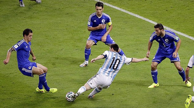 Video: Lionel Messi và những pha solo ghi bàn huyền thoại