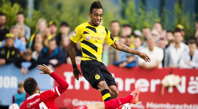 Tân binh thi nhau lập công, Dortmund đại thắng 10-0