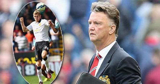 Học trò tán đồng Van Gaal không thay đổi sơ đồ 3-5-2