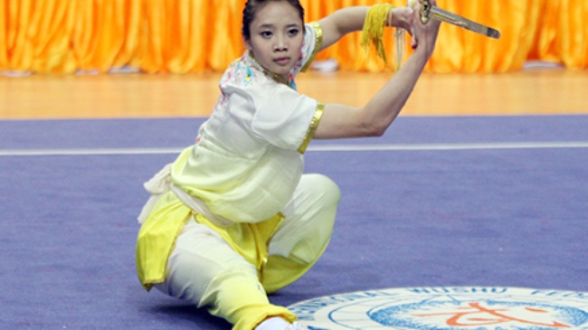 VIDEO: Hot girl Wushu giành HCV đầu tiên cho Việt Nam tại Asiad 17