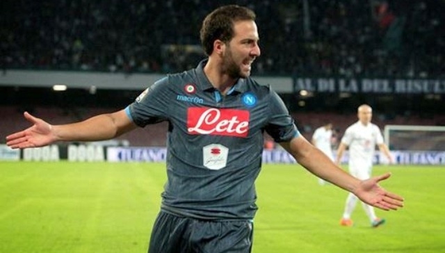 Video deo clip bàn thắng: Napoli 6-2 Hellas Verona (Vòng 8 - VĐQG Italia 2014/15)