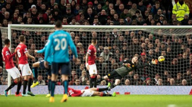 VIDEO: Phút 39' - Nzonzi gỡ hòa 1-1 cho Stoke