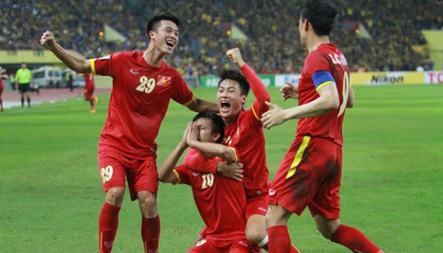 Video clip bàn thắng: Malaysia 1-2 Việt Nam - Ngược dòng ấn tượng