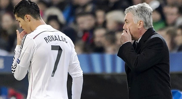 Bỏ lỡ cơ hội, Ronaldo vẫn được khen