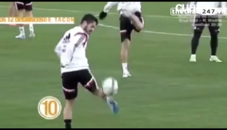 VIDEO: Isco trổ tài tâng bóng bằng ...gót siêu đỉnh