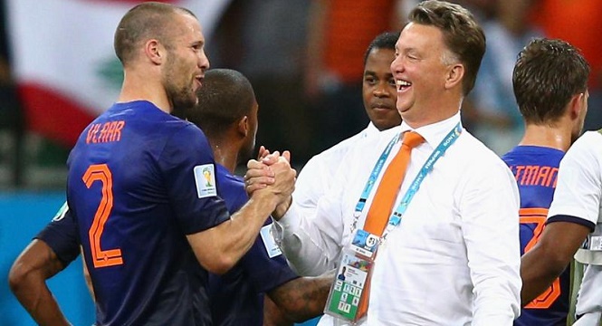 Chuyển nhượng 24/12: Tin chuyển nhượng về Ron Vlaar, Cech, Sissoko...