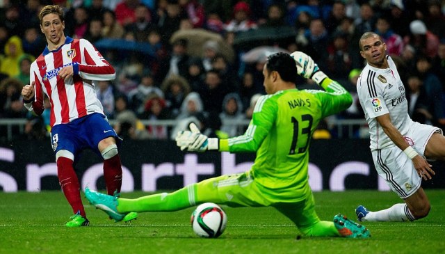 Video clip bàn thắng: Real Madrid vs Atletico Madrid - CR7 bị lu mờ, Torres tỏa sáng