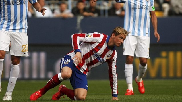 Video clip bàn thắng: Malaga 2-2 Atletico Madrid - Bất phân thắng bại