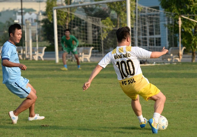 Bằng Kiều - 'Đại ca điếu cày' của giới đá phủi