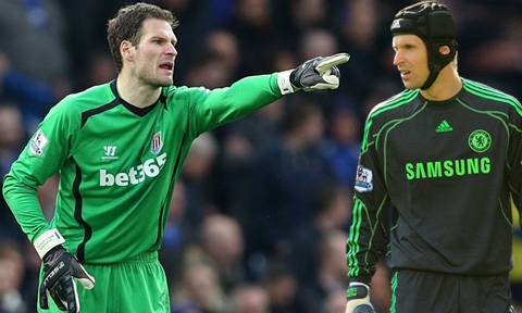 Chelsea sắp có thủ môn giá rẻ thay Petr Cech