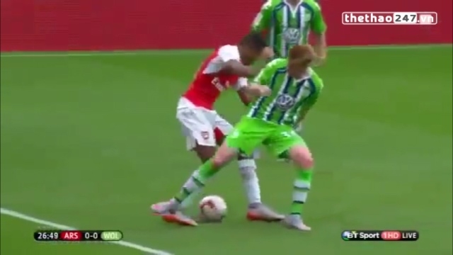 VIDEO: Pha xử lý đẳng cấp của sao trẻ Arsenal tại Emirates Cup