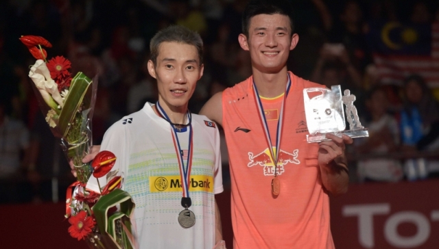 VIDEO: Lee Chong Wei gục ngã trước Chen Long ở chung kết cầu lông thế giới 2015