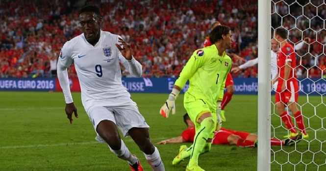 HLV Hodgson 'tức điên' với chấn thương của Welbeck