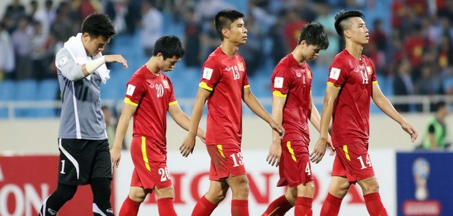 Nguyên Mạnh: 'Bao giờ mới bày keo khác được với Thái Lan'