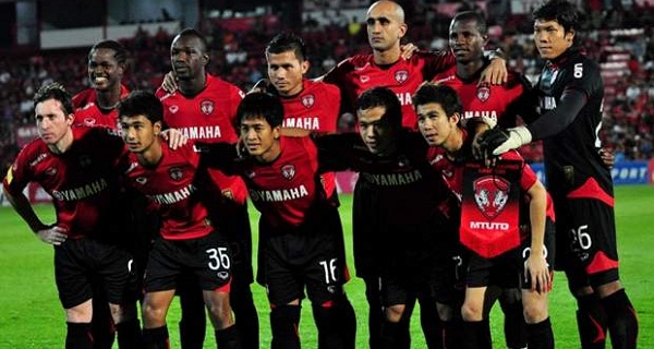 Muangthong Utd công bố ‘quân xanh’ tại Việt Nam