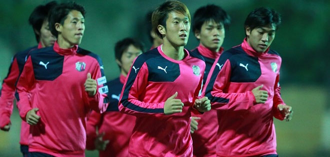 'Mục sở thị' thể hình lý tưởng của cầu thủ Cerezo Osaka