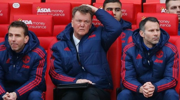 Tiếp bước Moyes, Van Gaal phá hàng loạt kỷ lục buồn ở MU
