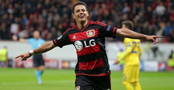 Học trò yêu cầu HLV Wenger chiêu mộ Chicharito
