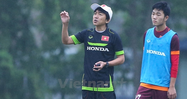 Nhìn các đối thủ chuẩn bị mà lo cho U23 Việt Nam