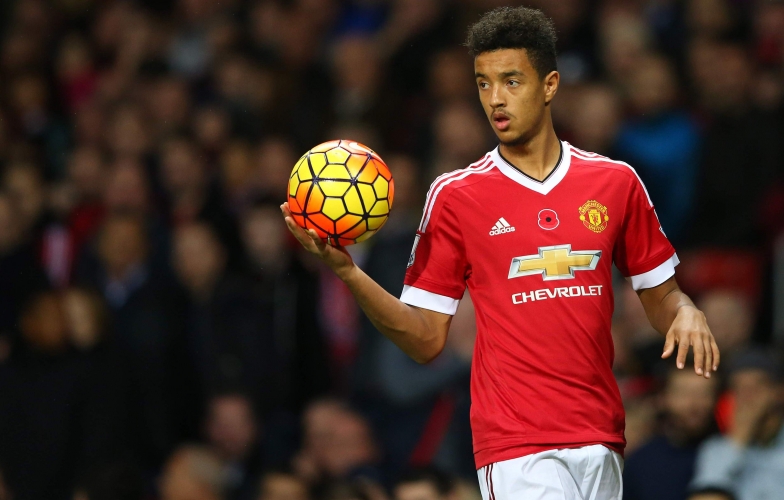 Cameron Borthwick-Jackson và những ngôi sao trong vườn nhà của MU