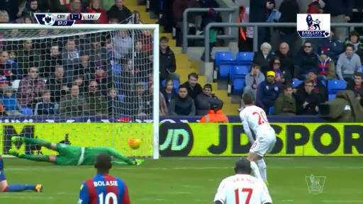 VIDEO: Cột dọc từ chối bàn thắng của Liverpool