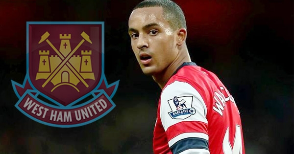 West Ham ‘muốn’ tậu Theo Walcott với giá khó tin