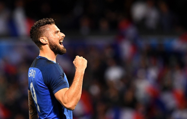 VIDEO: Pha đánh gót tinh tế của Giroud vs Scotland