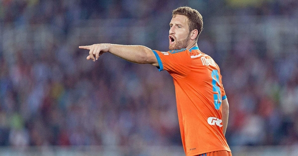 Arsenal nhận tin xấu về Mustafi