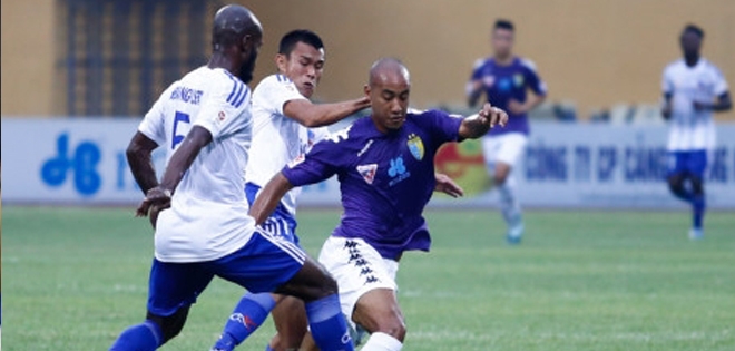 Cựu cầu thủ PSG bị Hà Nội T&T cắt hợp đồng