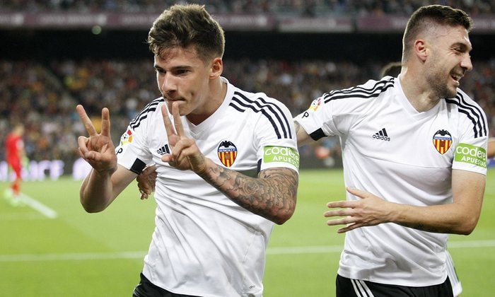 VIDEO: Pha bóng dẫn đến bàn gỡ hòa 1-1 của Valencia