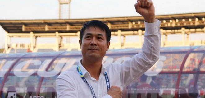 Nguyễn Hữu Thắng là HLV nội đầu tiên đưa ĐTVN váo bán kết AFF Cup