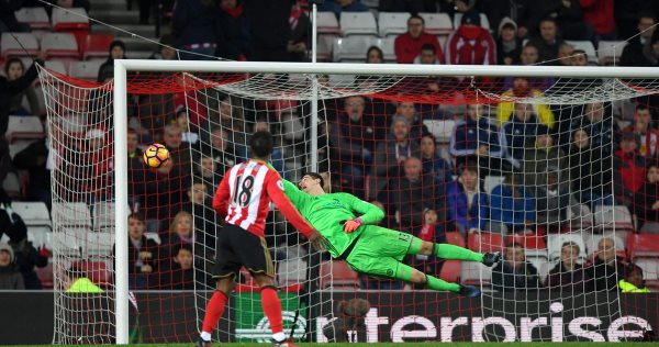 De Gea và Courtois thi nhau tỏa sáng giúp MU, Chelsea giữ lại 3 điểm