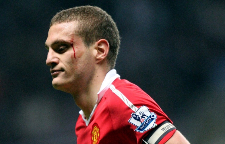 CĐV MU: 'Vidic từng dùng mặt phá bóng, còn Pogba thật đáng xấu hổ'