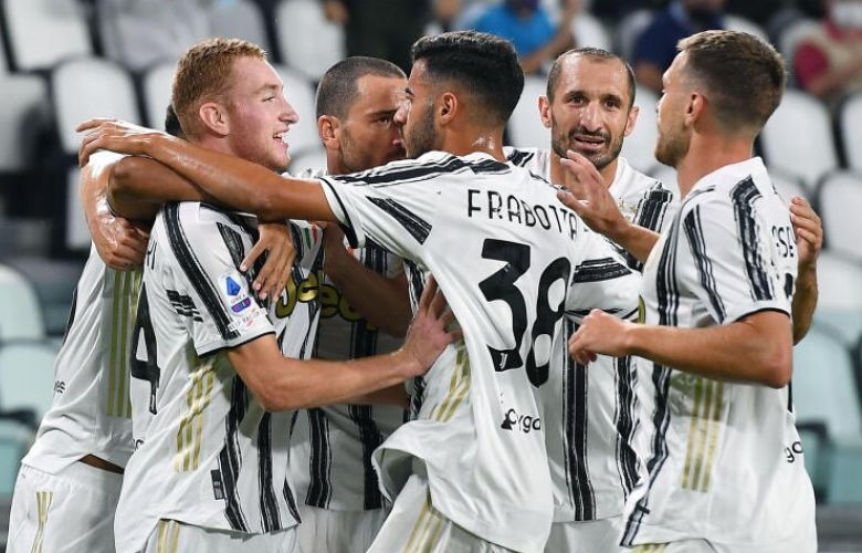 Ronaldo nổ súng, Pirlo ra mắt hoàn hảo tại Serie A